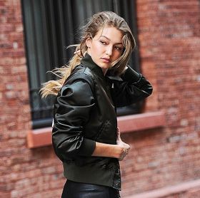 インターナショナル・モデル・オブ・ザ・イヤーに輝いたジジの広告が話題に