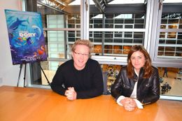 アンドリュー・スタントン監督とプロデューサーのリンジー・コリンズ