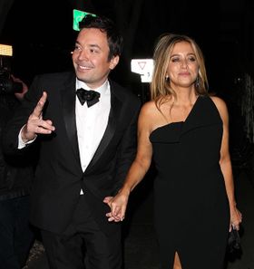 司会を務めたジミー・ファロンと妻ナンシー・ジュボナン