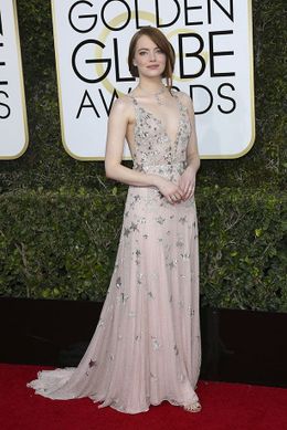 出演作『ラ・ラ・ランド』が大好評だったエマ・ストーンはベストドレッサーにも選出