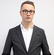 鬼才ニコラス・ウィンディング・レフン監督を直撃！