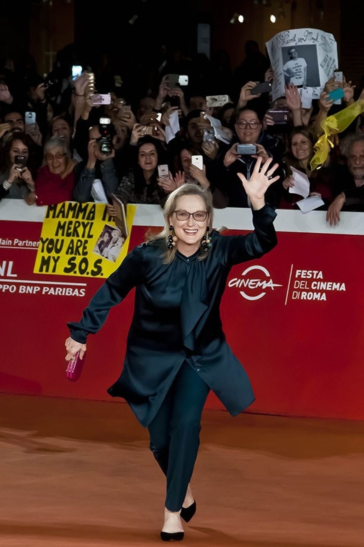 M・ストリープの演説に不満げな顔をした俳優がネットで炎上！｜最新の