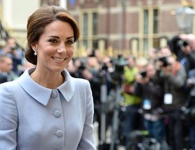 年が明けての初公務で、キャサリン妃のファッションが絶賛されている