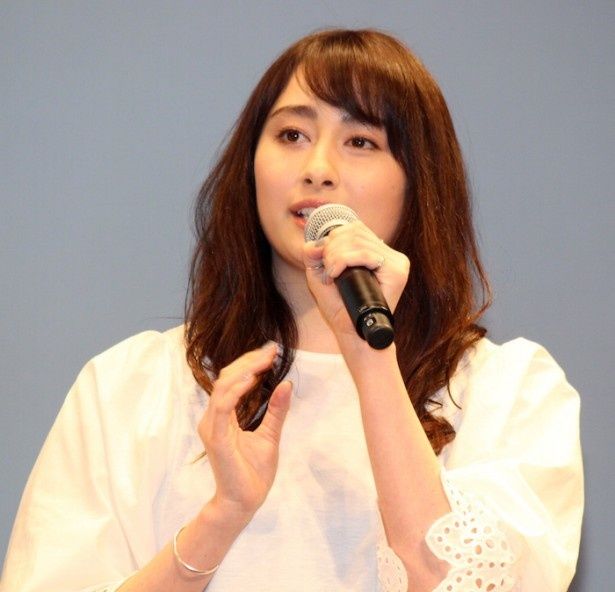 『恋妻家宮本』夫婦＆カップル限定試写会に登壇した早見あかり