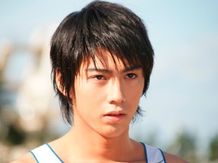 ナイーブな高校生・和也を演じる賀来賢人