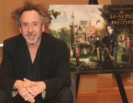 『ミス・ペレグリンと奇妙なこどもたち』のティム・バートン監督