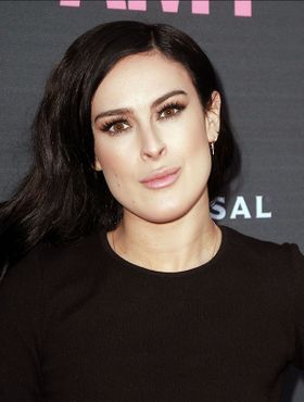 ルーマーはいじめられた経験から、顔にコンプレックスがある？