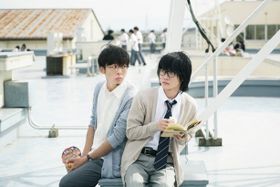 「3月のライオン」で共演する神木隆之介と高橋一生(右から)