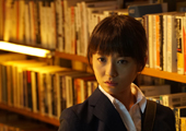 正義感が強く、努力を惜しまない、捜査第一課の刑事、如月塔子(木村文乃)